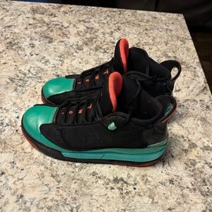 Women’s Air Jordan Dub Zero (black/teal/coral)